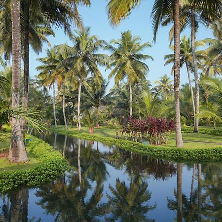 Lakesong Resort Kumarakom Exterior photo
