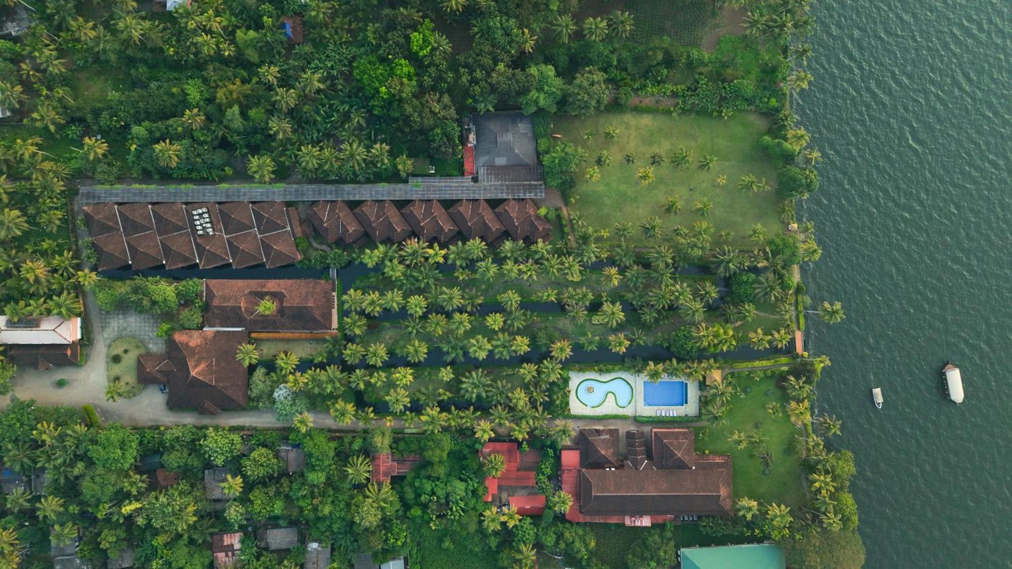 Lakesong Resort Kumarakom Exterior photo