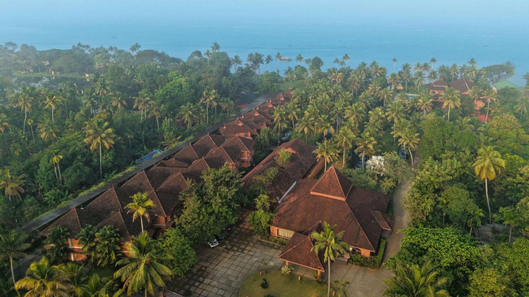 Lakesong Resort Kumarakom Exterior photo