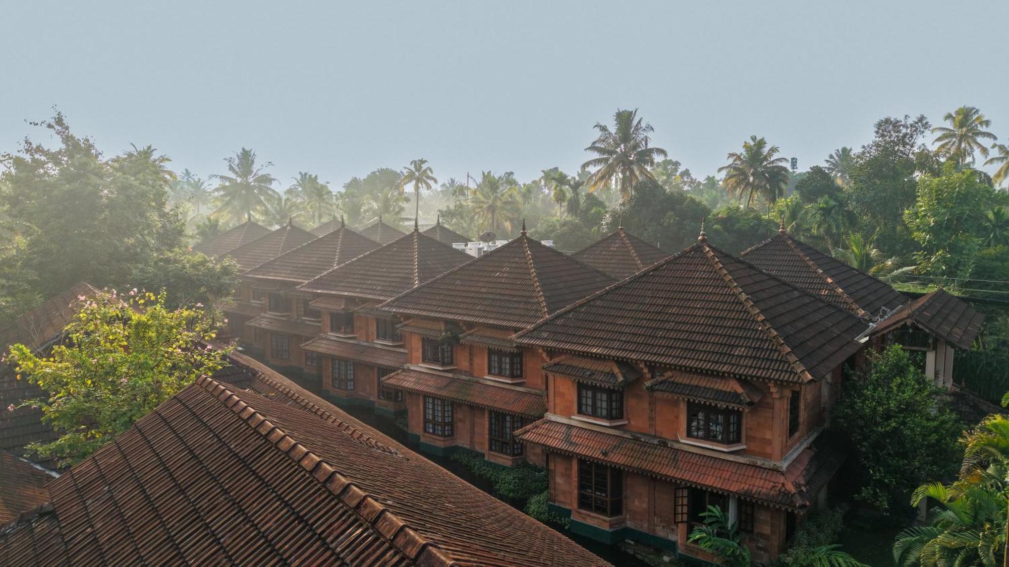 Lakesong Resort Kumarakom Exterior photo